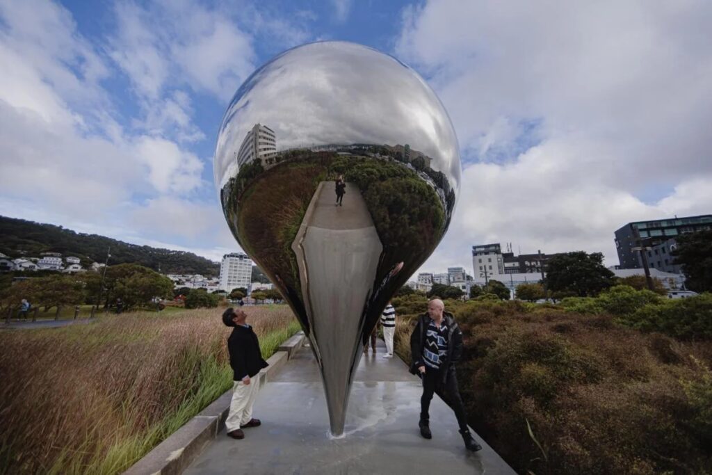 New public sculpture by Seung Yul Oh, ‘KIMI/ You Are Here,’ unveiled in Waitangi Park, Wellington